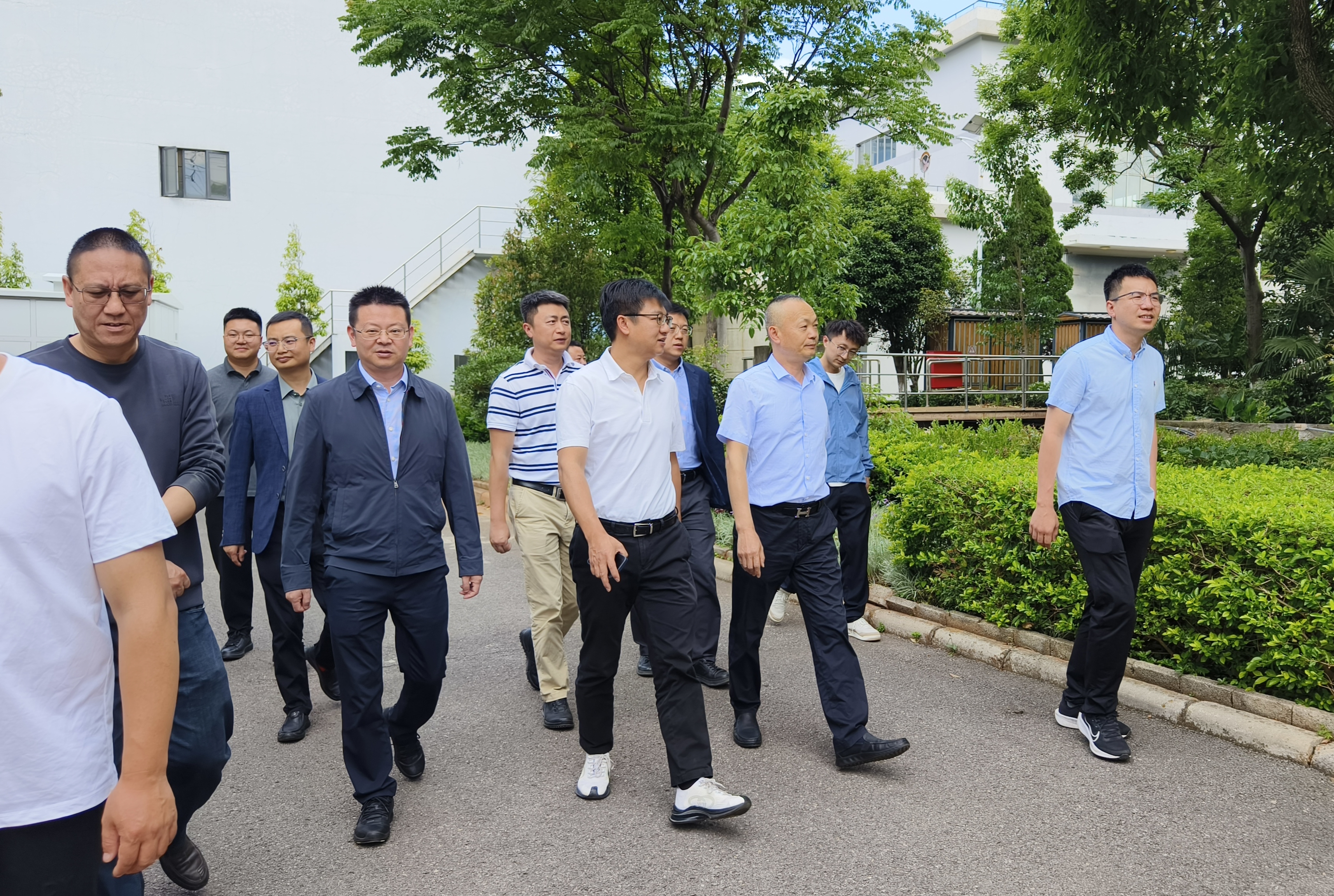 1747566102953627.jpg 1747566102953627.jpg